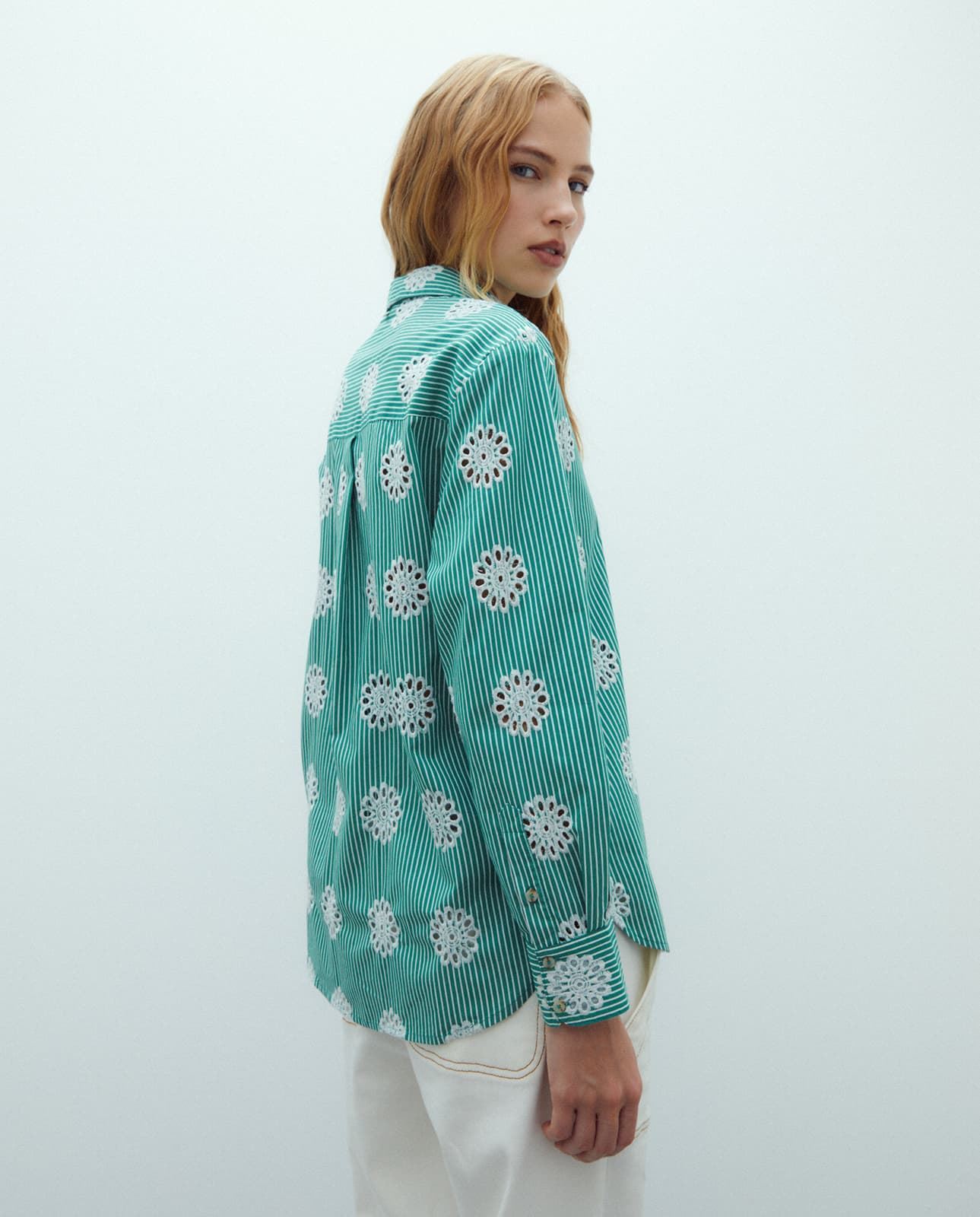 Camisa verde - Imagen 2