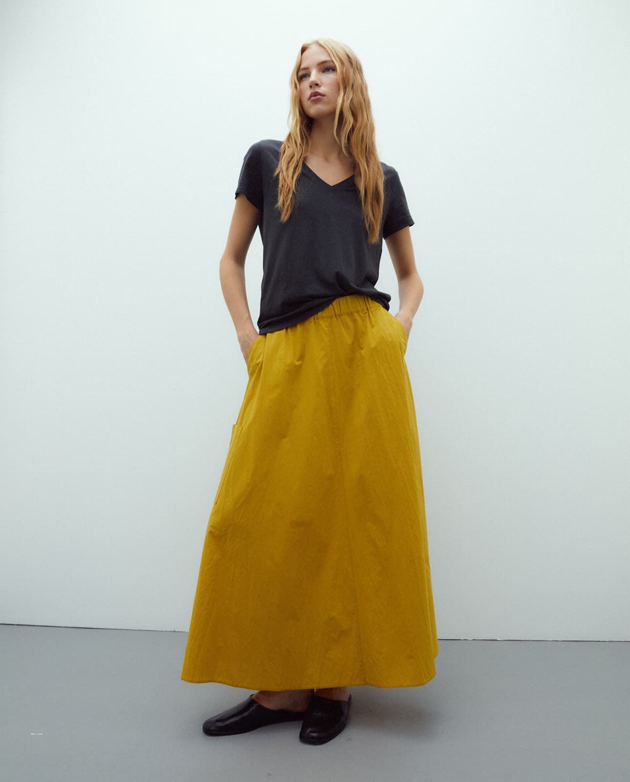 Camiseta gris - Imagen 4