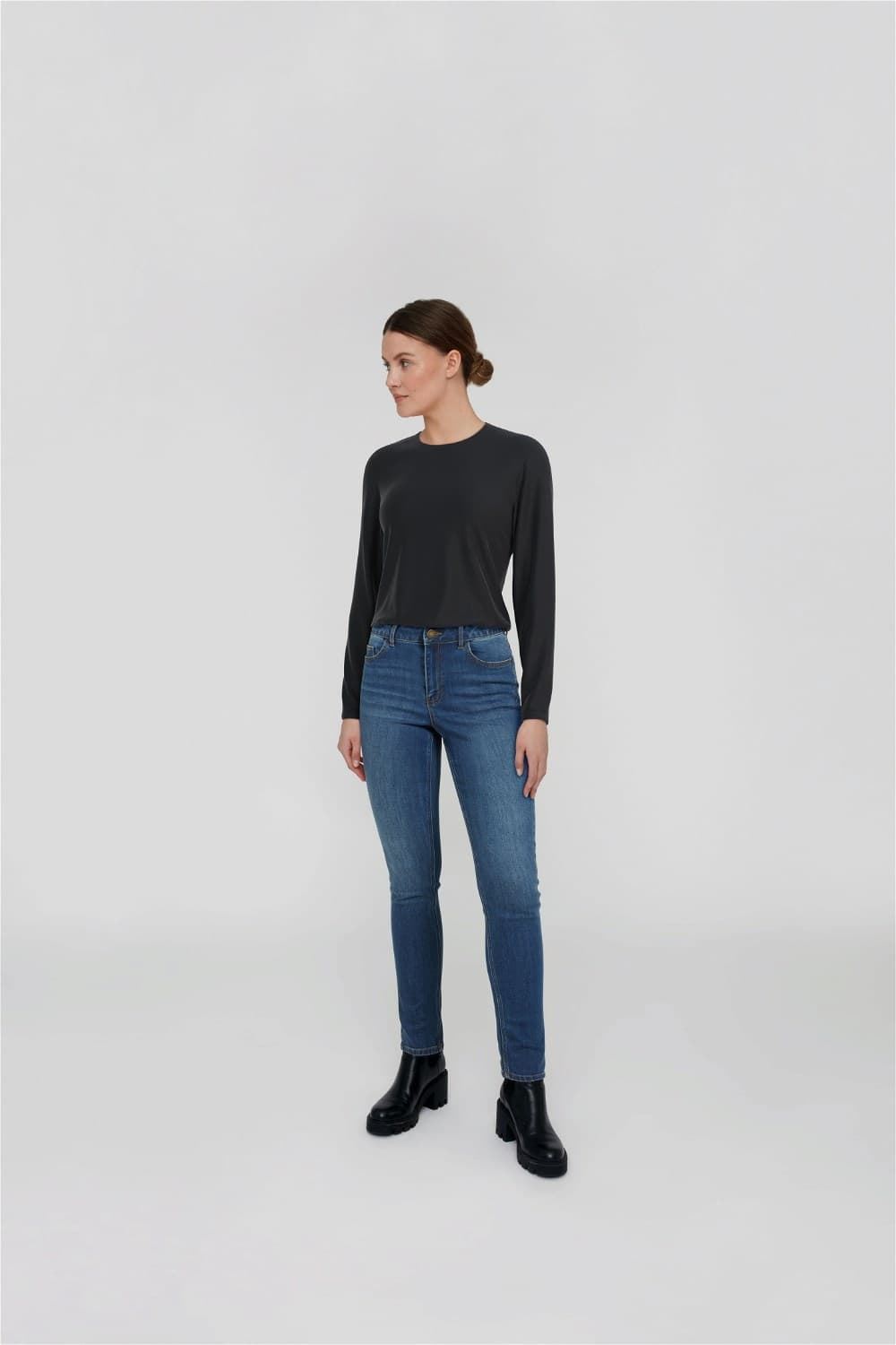 Camiseta manga larga negra vialexia - Imagen 2