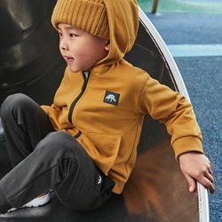 Chándal con camiseta mostaza - Imagen 1