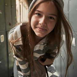 Conjunto pantalón-polo acero - Imagen 2