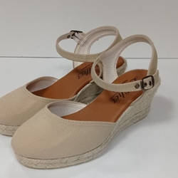 Cuña BEIGE - Imagen 2