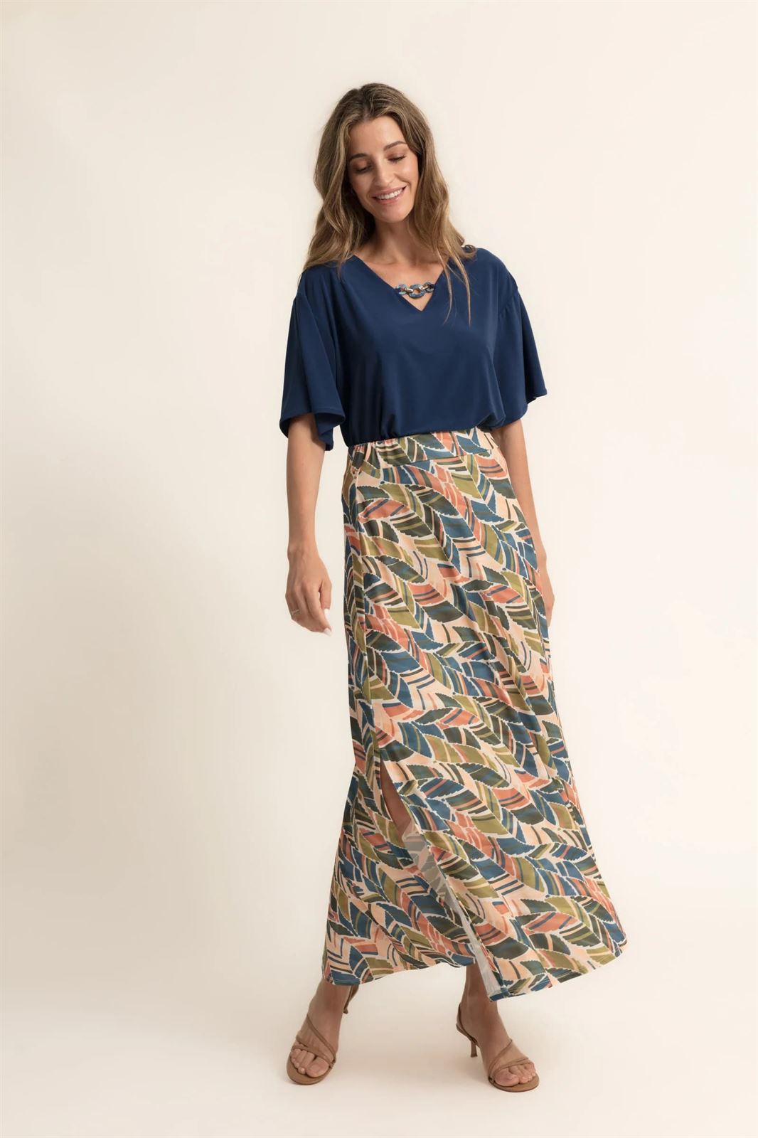 Falda Quintana - Imagen 1