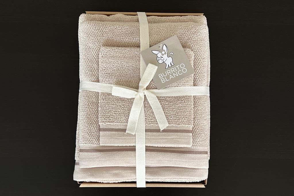 Juego de toallas beige - Imagen 1