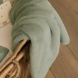 Manta pompones salvia - Imagen 1