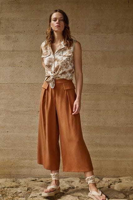 Pantalón culotte camel - Imagen 1