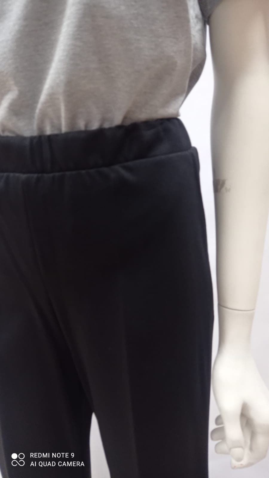 Pantalón punto roma negro - Imagen 3