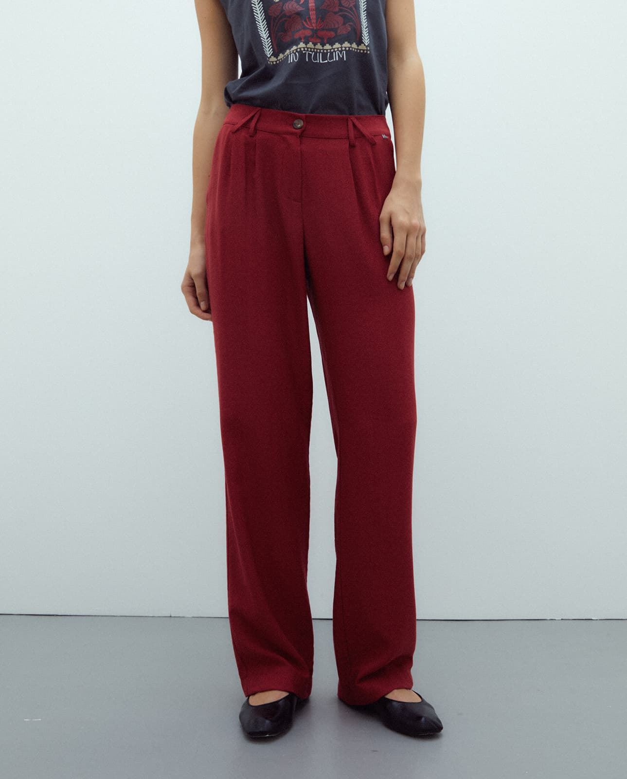 Pantalón rojo - Imagen 1