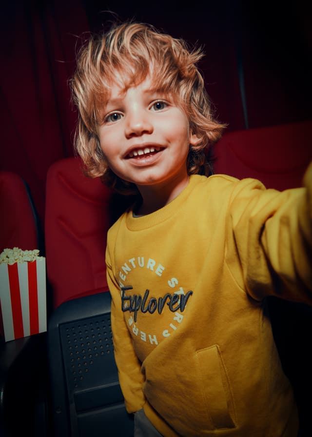 Pullover bordado mostaza - Imagen 2