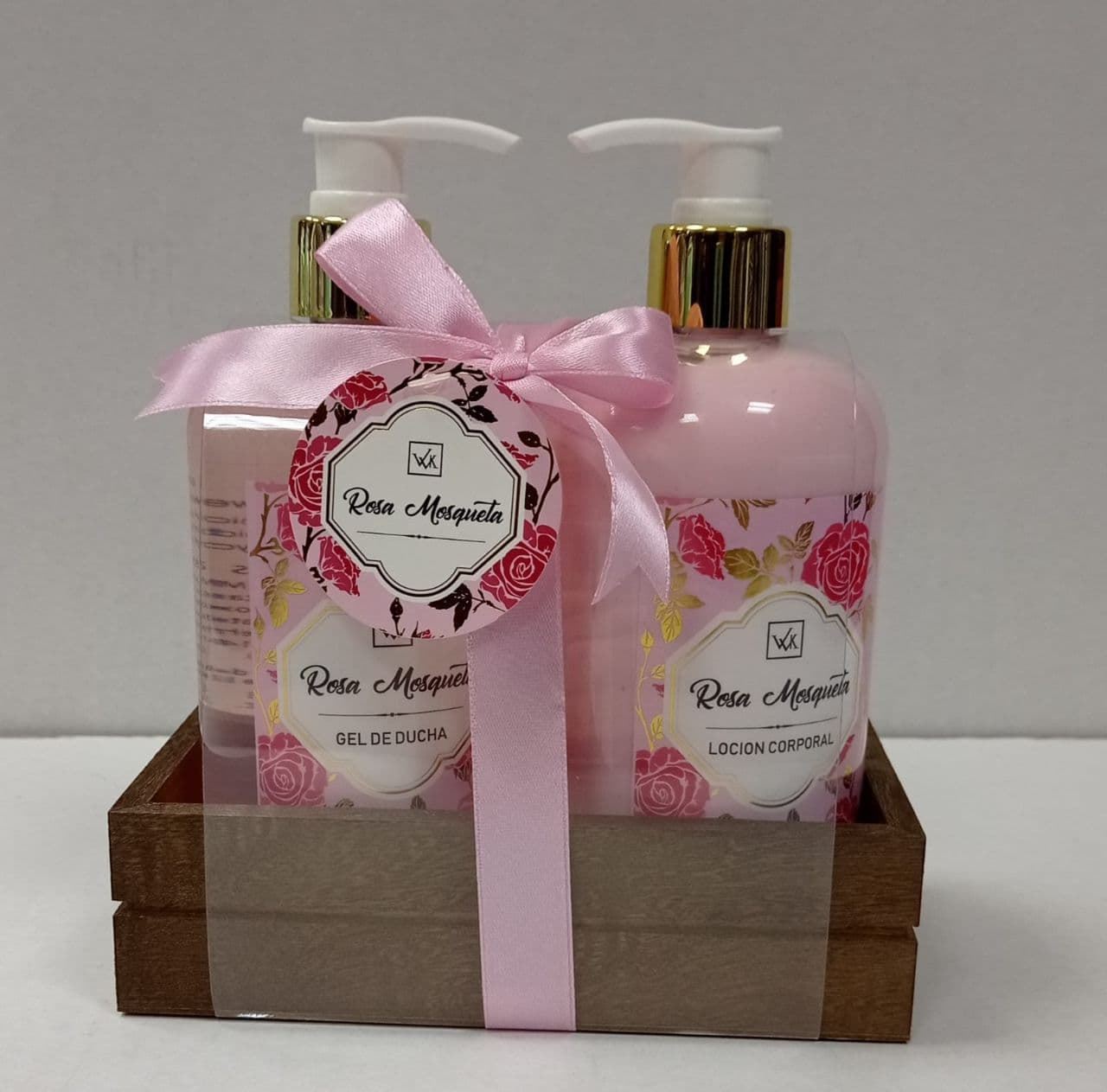 Set spa rosa mosqueta en bandeja de madera - Imagen 2