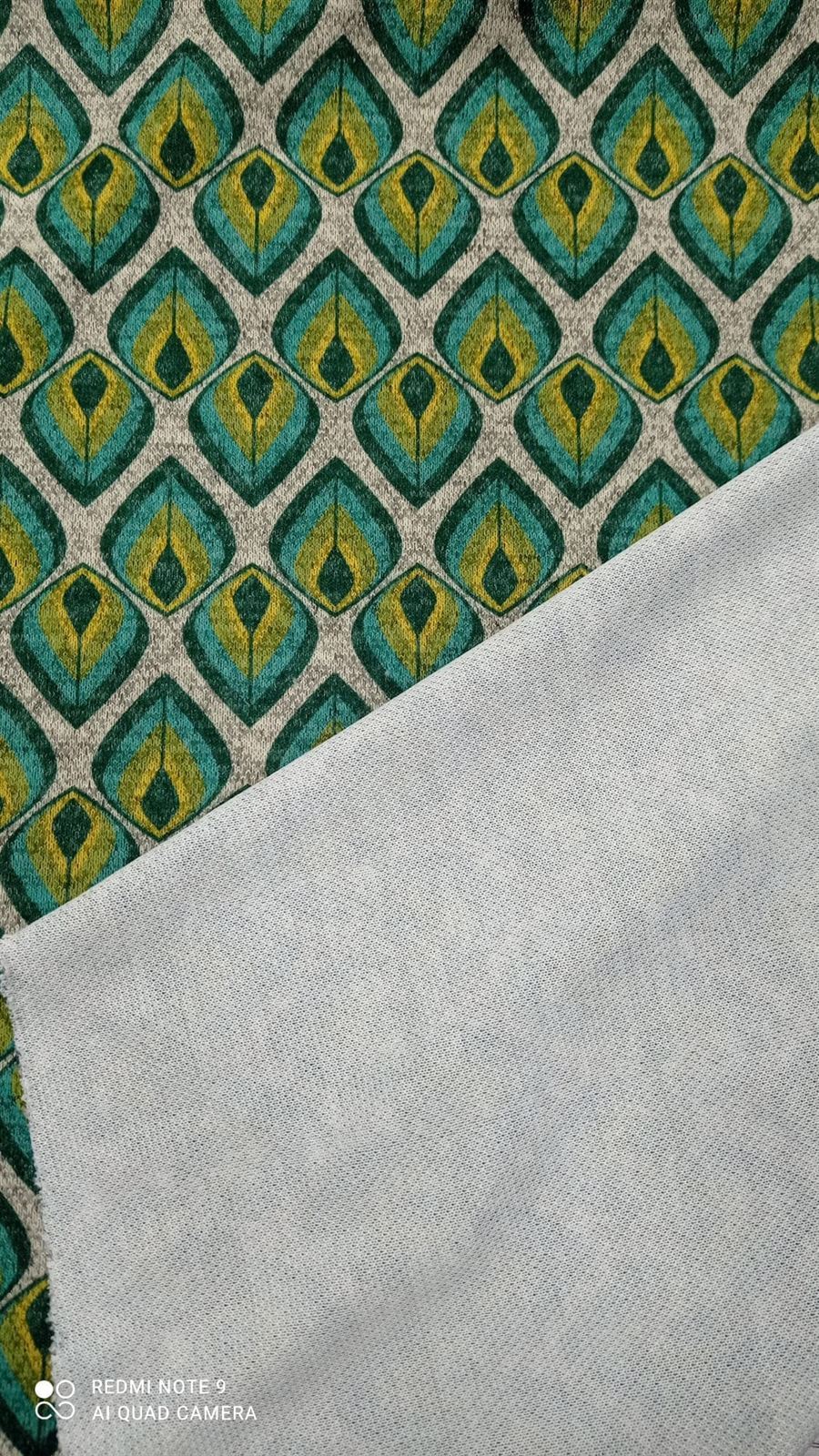 Tela punto en color verde - Imagen 1