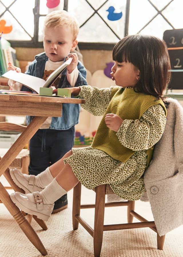 Vestido con chaleco tricot aceite - Imagen 1