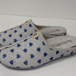 Zapatilla corazones marino - Imagen 1