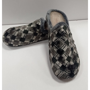 Zapatilla gris - Imagen 2