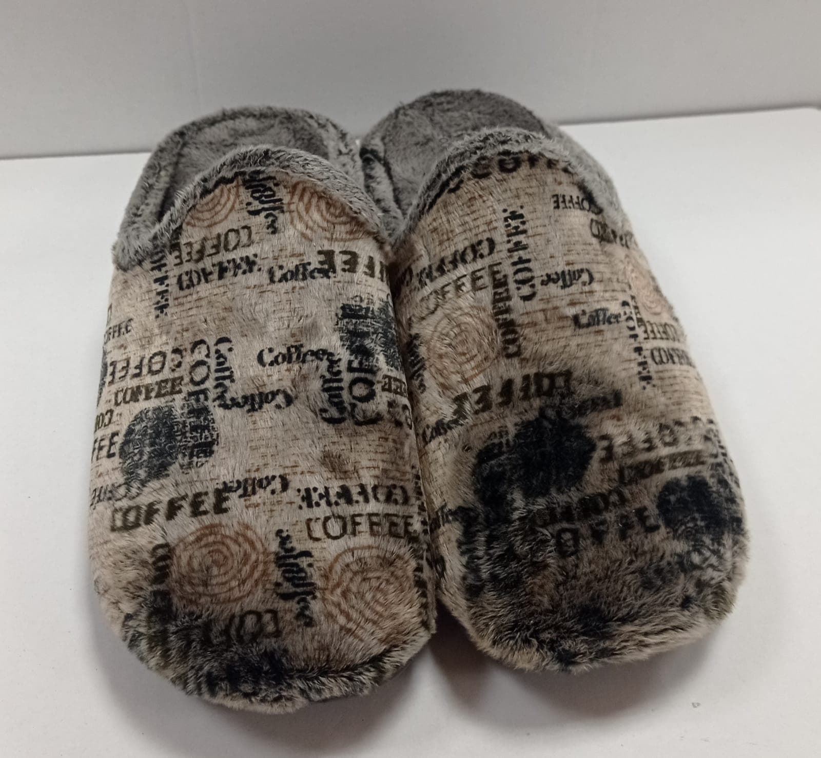 Zapatilla letras gris - Imagen 1