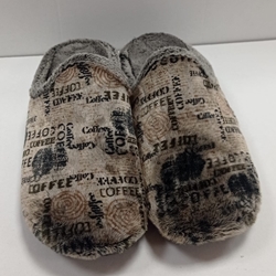 Zapatilla letras gris - Imagen 1