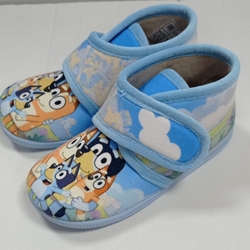 Zapatilla perritos celeste - Imagen 2