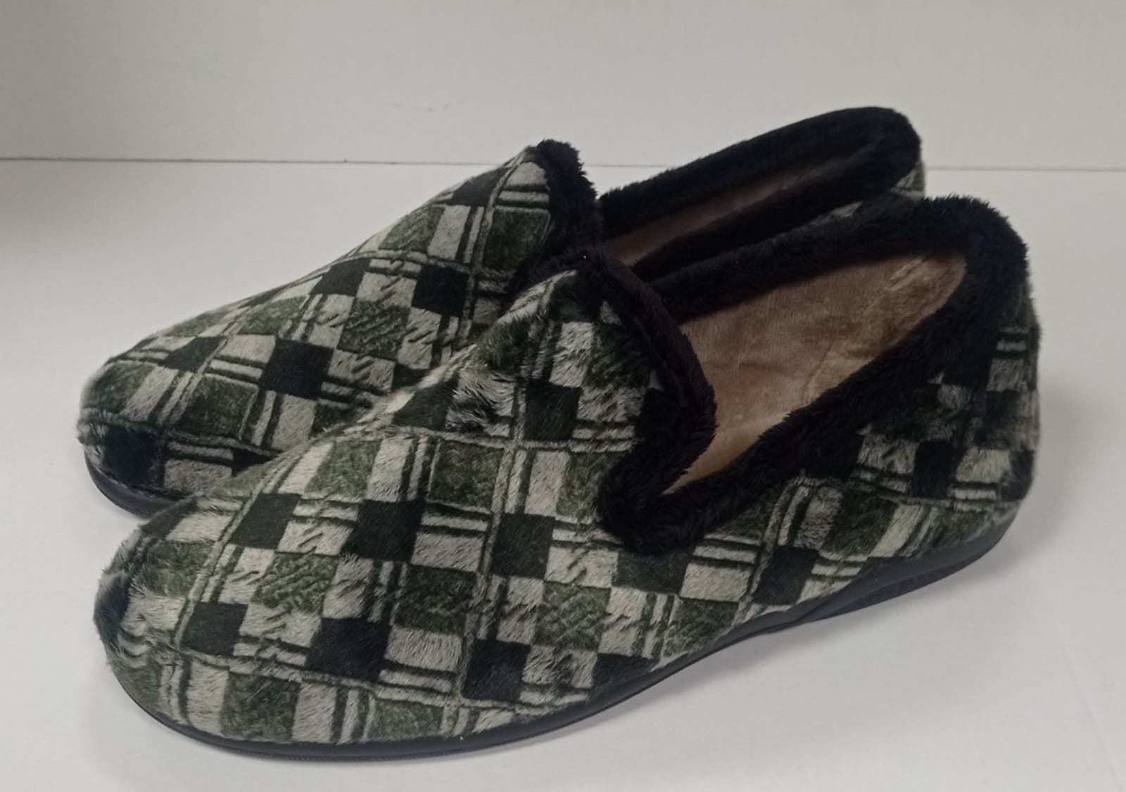 Zapatilla verde-negro - Imagen 2