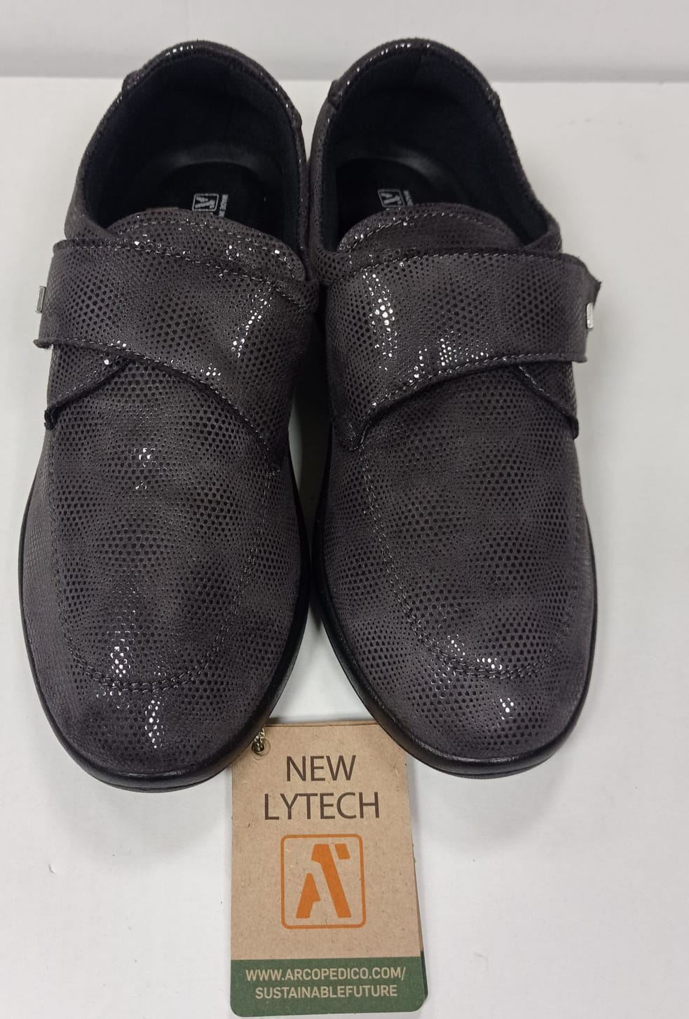 Zapato gris repovesi - Imagen 1