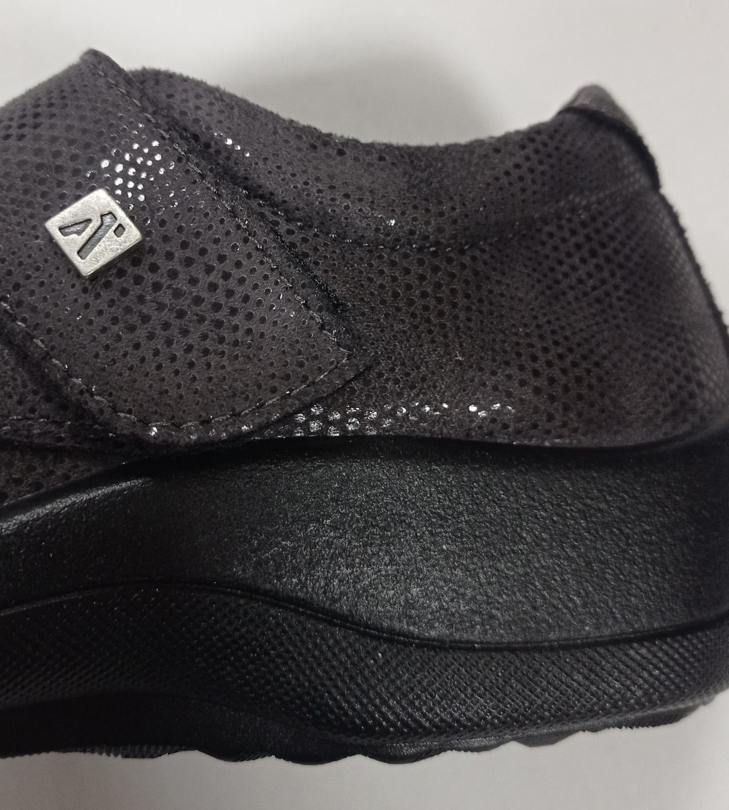 Zapato gris repovesi - Imagen 3